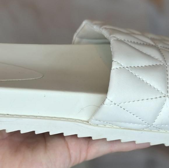 Slides - Picture 4 of 6